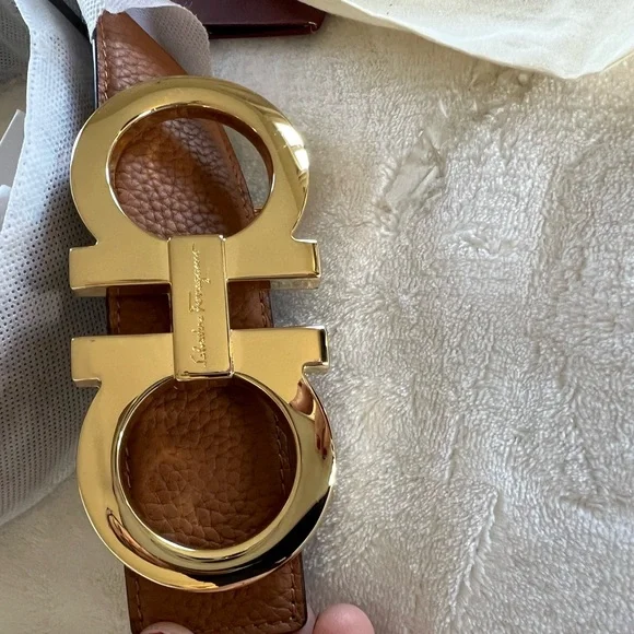 SALVATORE FERRAGAMO brown/ tan belt - Picture 3 of 8